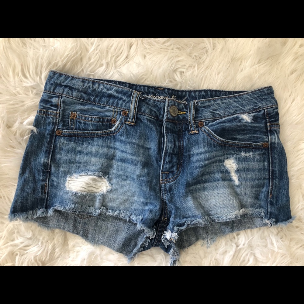 American Eagle cut-off Jean Shorts. Size 4.